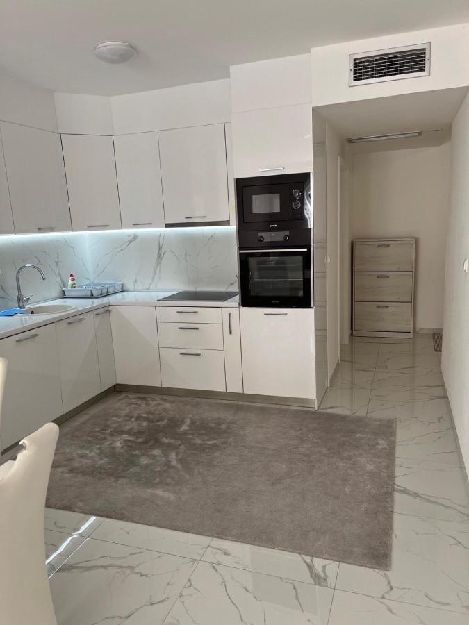 Adriatik apartman Becici  Bagian luar foto