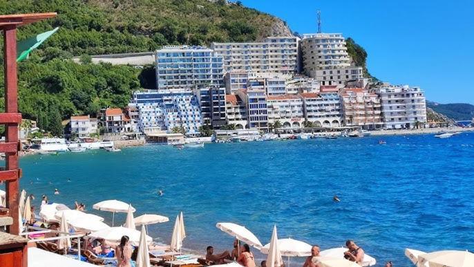 Adriatik apartman Becici  Bagian luar foto