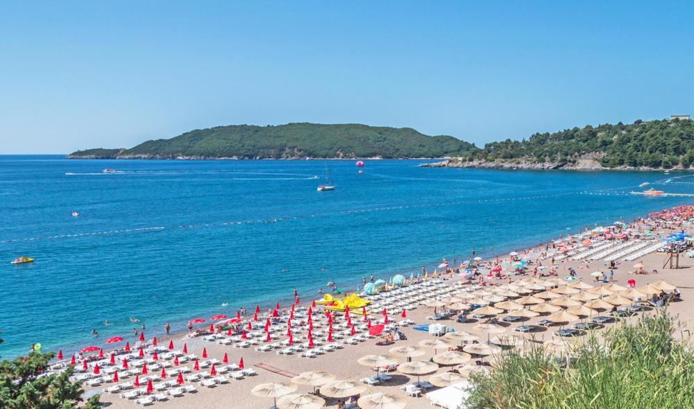 Adriatik apartman Becici  Bagian luar foto